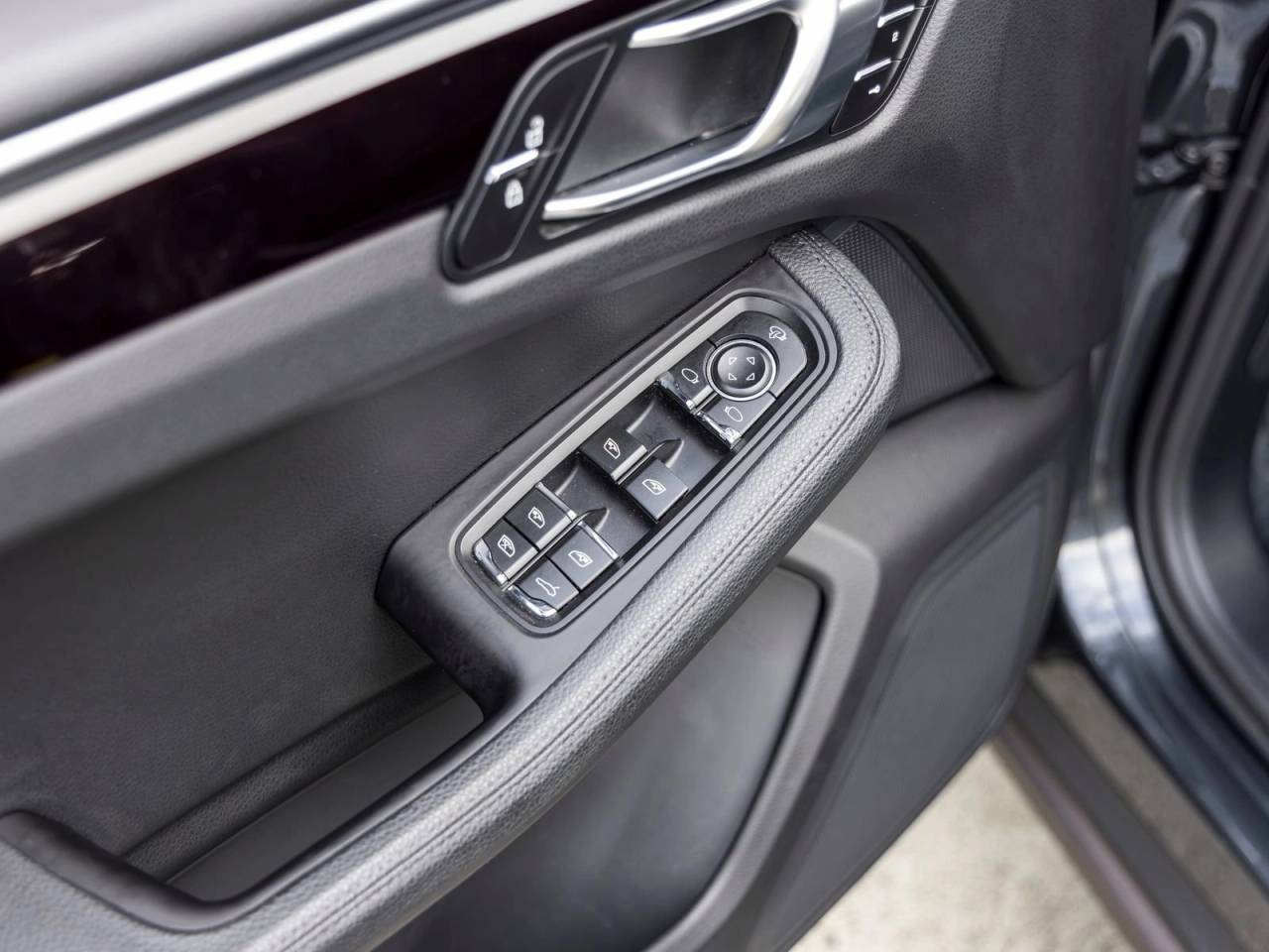 2021 Porsche Macan Macan S