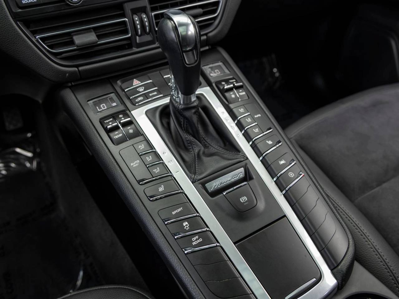 2021 Porsche Macan Macan S
