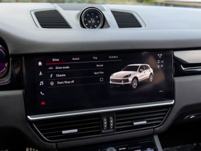 2022 Porsche Cayenne Cayenne S