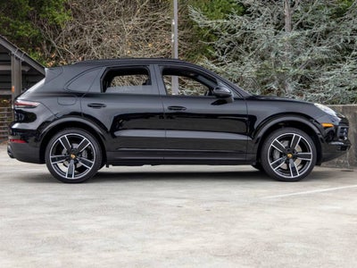 2022 Porsche Cayenne Cayenne S