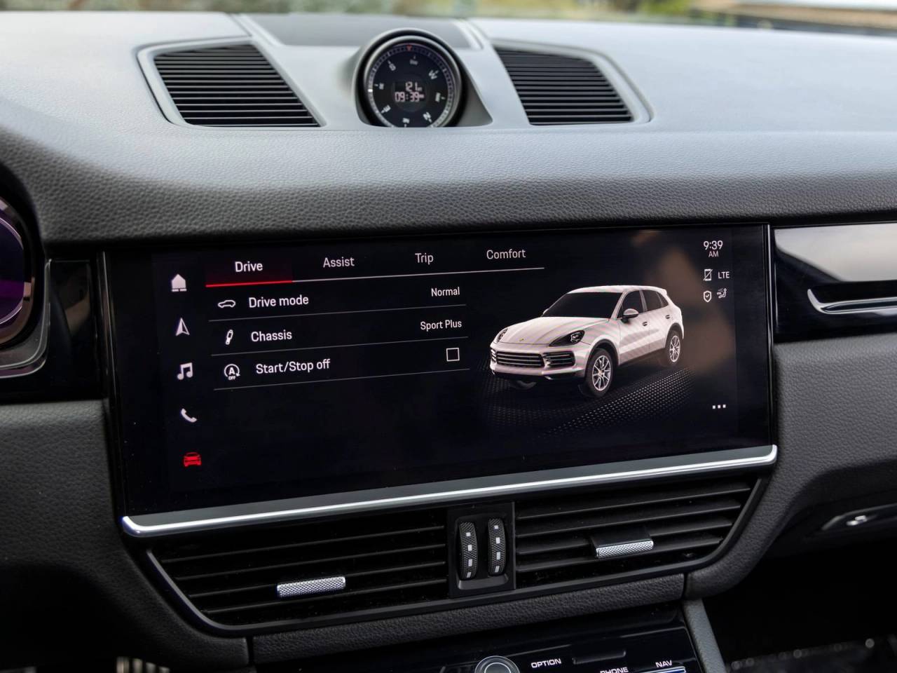 2022 Porsche Cayenne Cayenne S