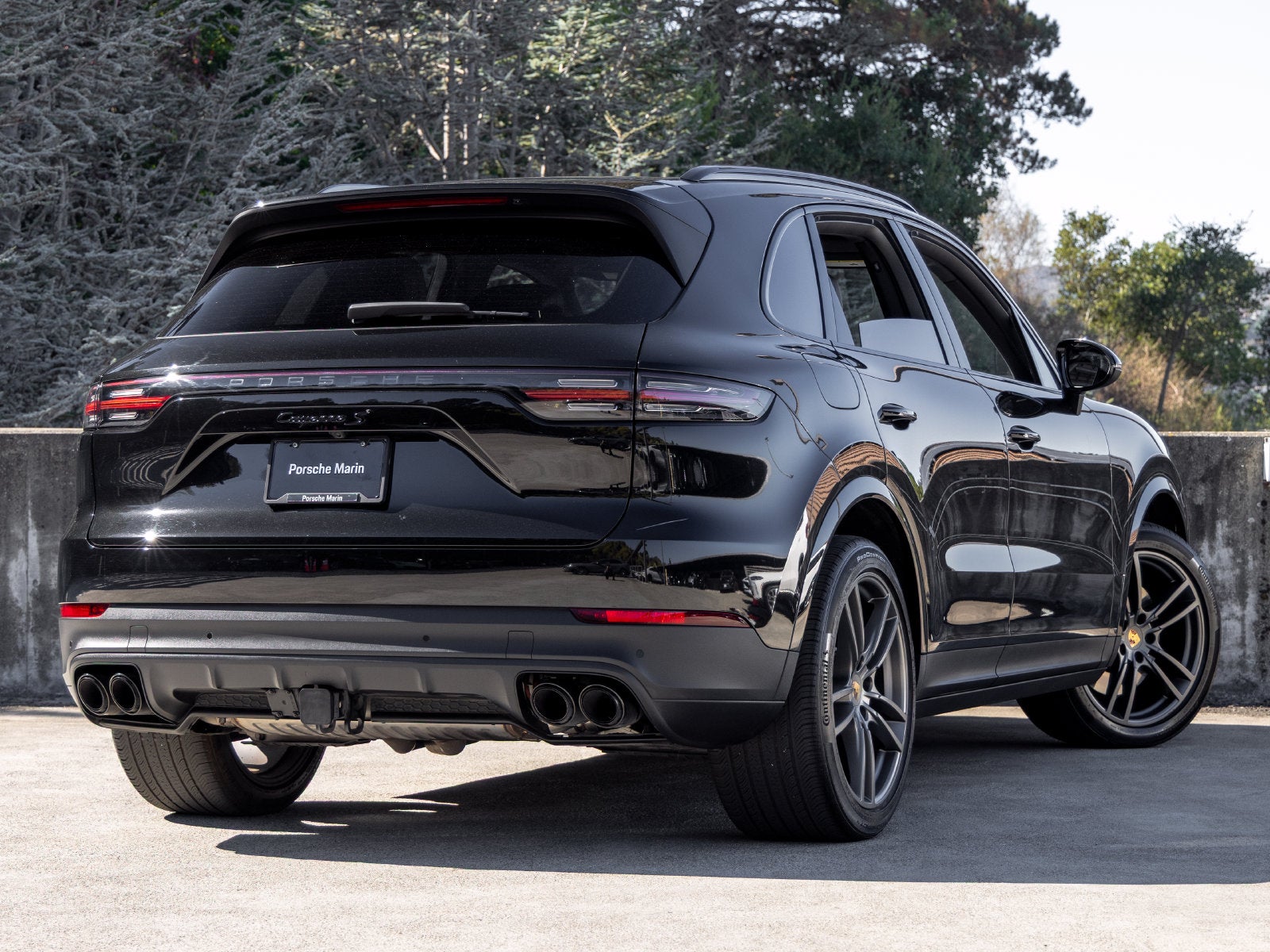 2023 Porsche Cayenne Cayenne S Platinum Edition