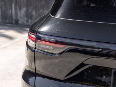 2023 Porsche Cayenne Cayenne S Platinum Edition