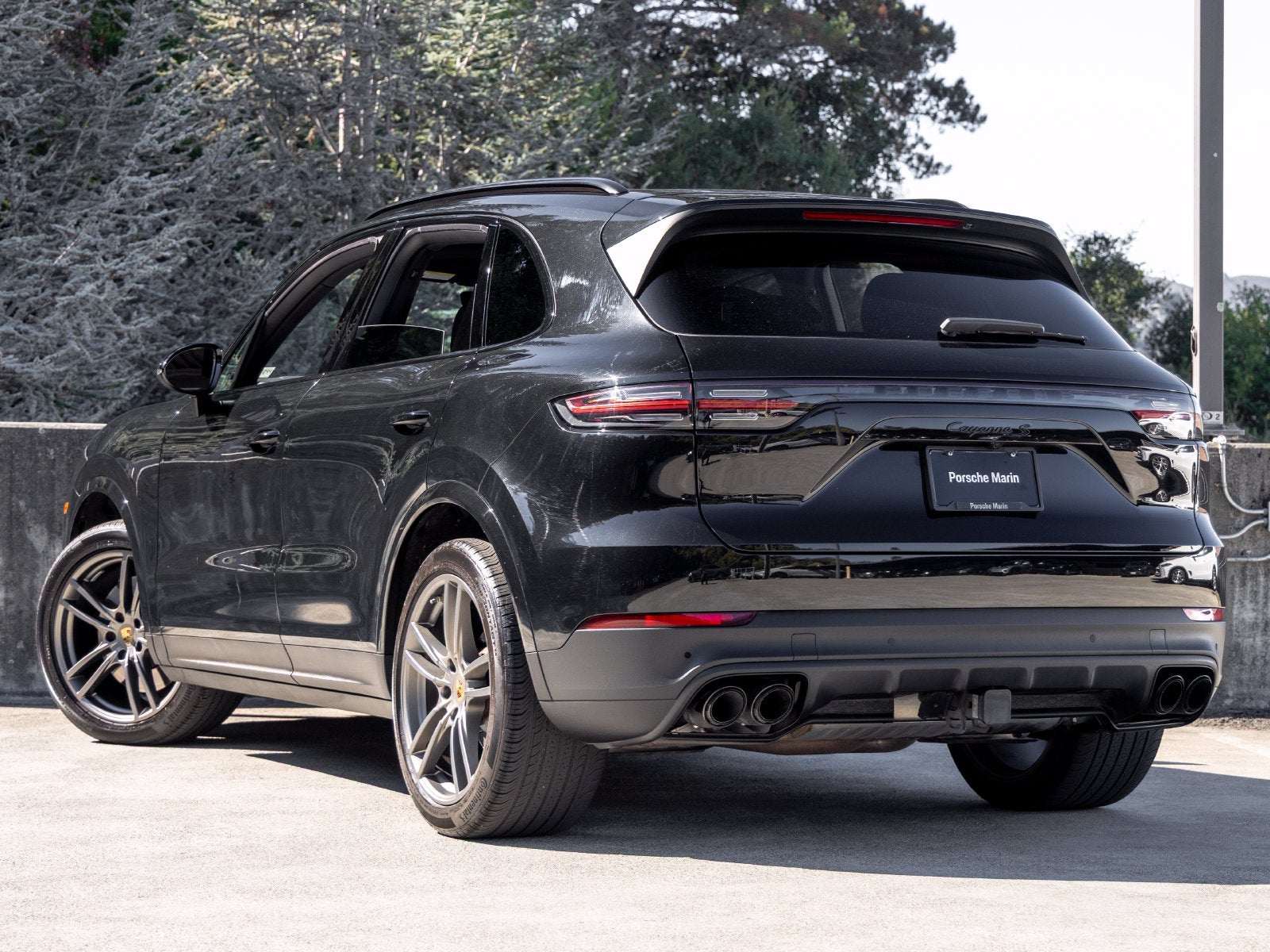 2023 Porsche Cayenne Cayenne S Platinum Edition