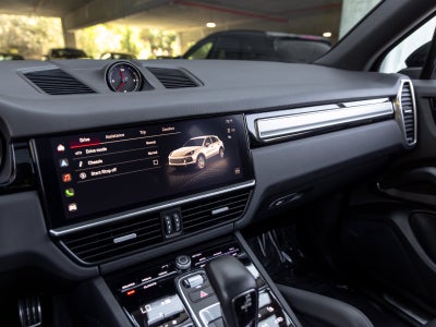 2023 Porsche Cayenne Cayenne S Platinum Edition
