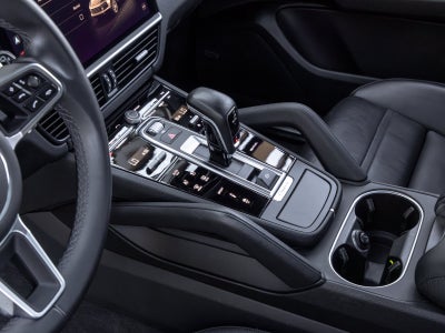 2023 Porsche Cayenne Cayenne S Platinum Edition