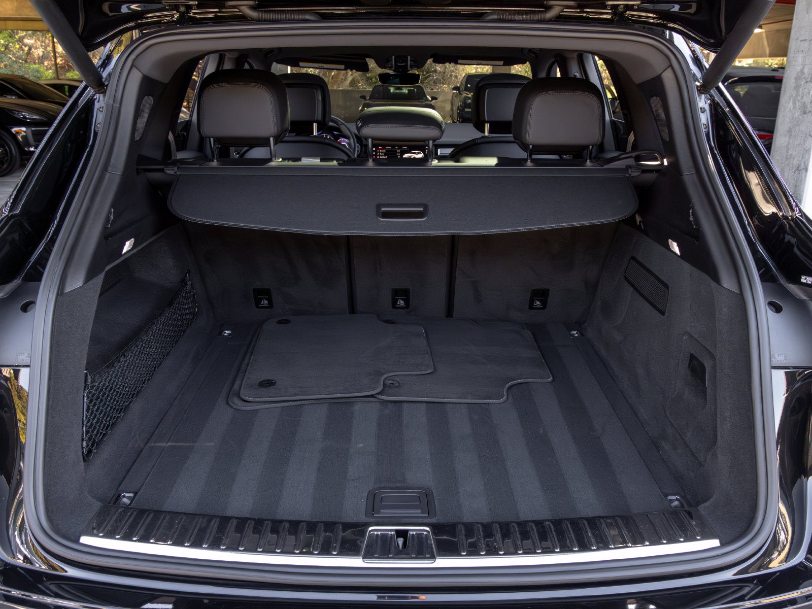 2023 Porsche Cayenne Cayenne S Platinum Edition