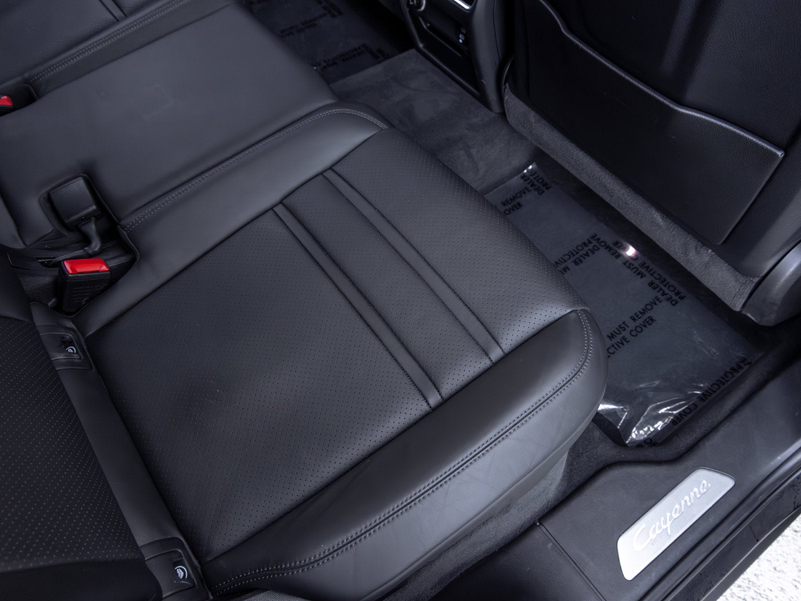 2023 Porsche Cayenne Cayenne S Platinum Edition