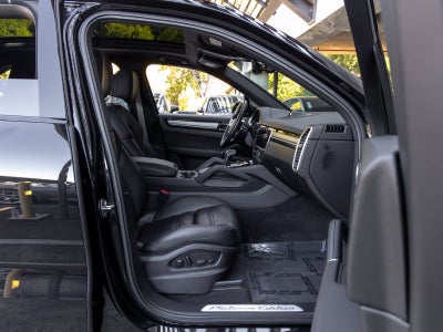 2023 Porsche Cayenne Cayenne S Platinum Edition