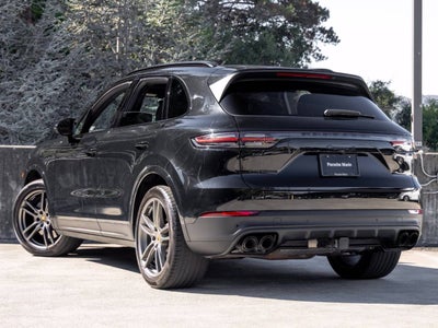 2023 Porsche Cayenne Cayenne S Platinum Edition