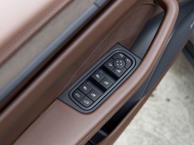 2026 Porsche Macan Macan 4S Electric