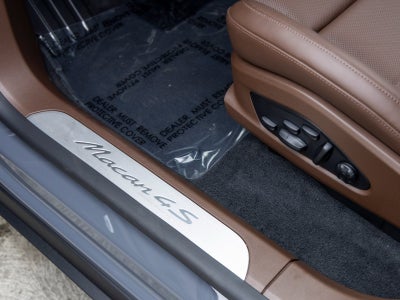 2026 Porsche Macan Macan 4S Electric