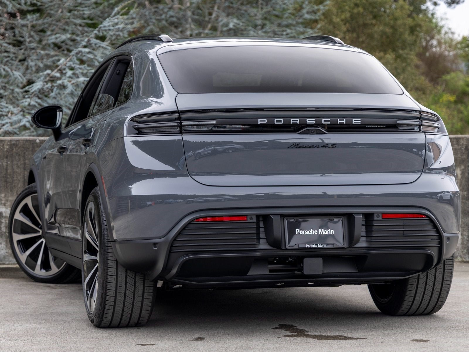 2026 Porsche Macan Macan 4S Electric