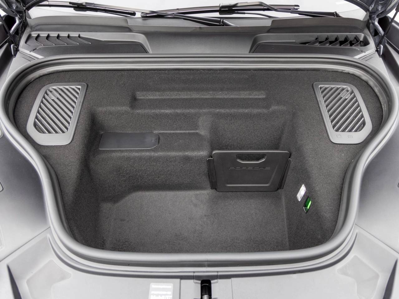 2026 Porsche Macan Macan 4S Electric