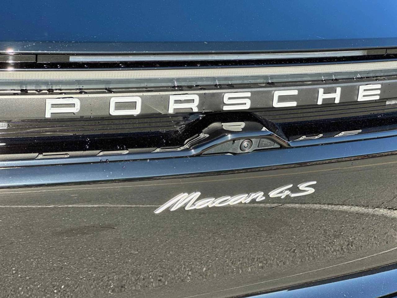 2025 Porsche Macan Macan 4S Electric