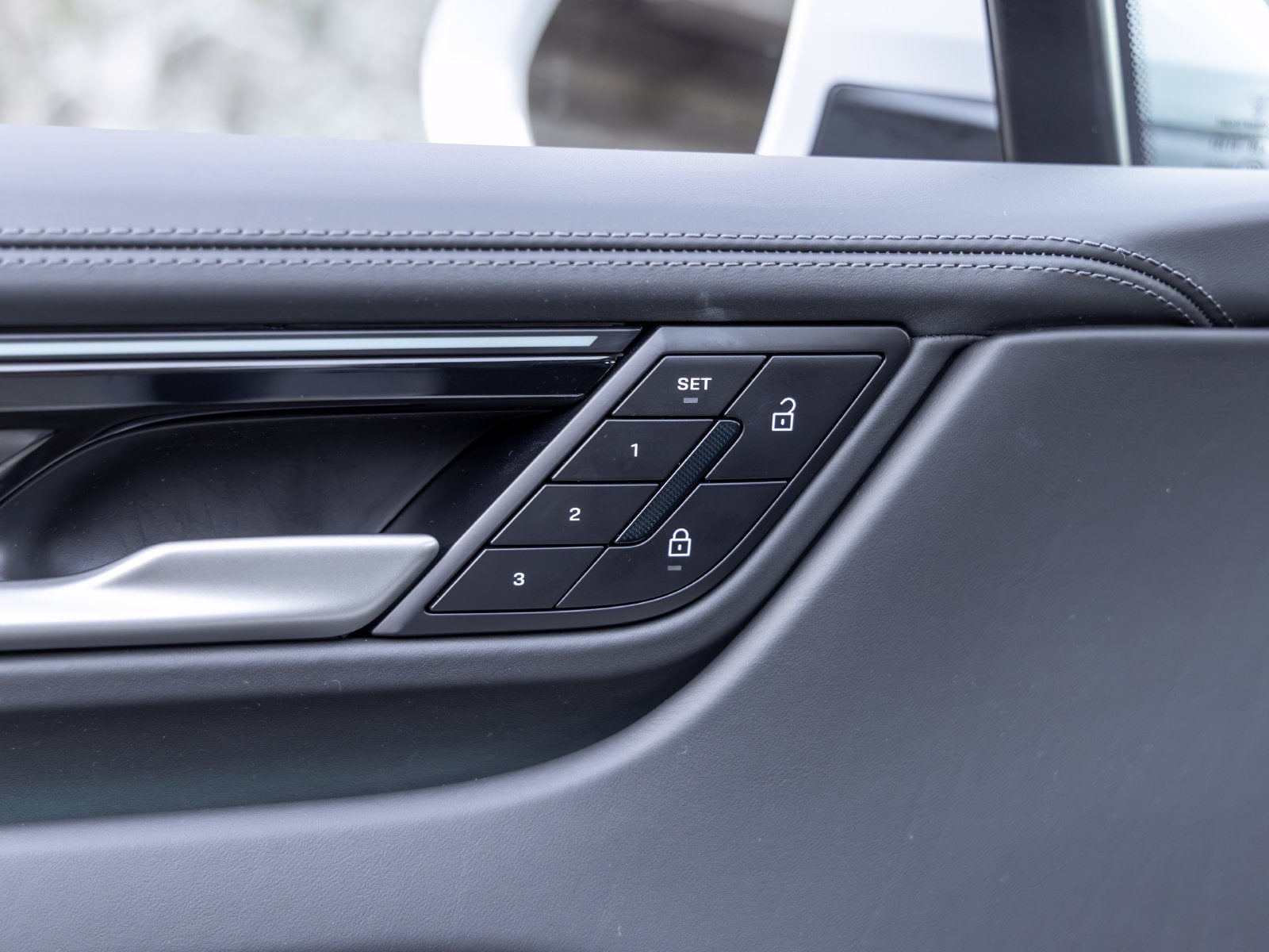 2025 Porsche Macan Macan 4S Electric