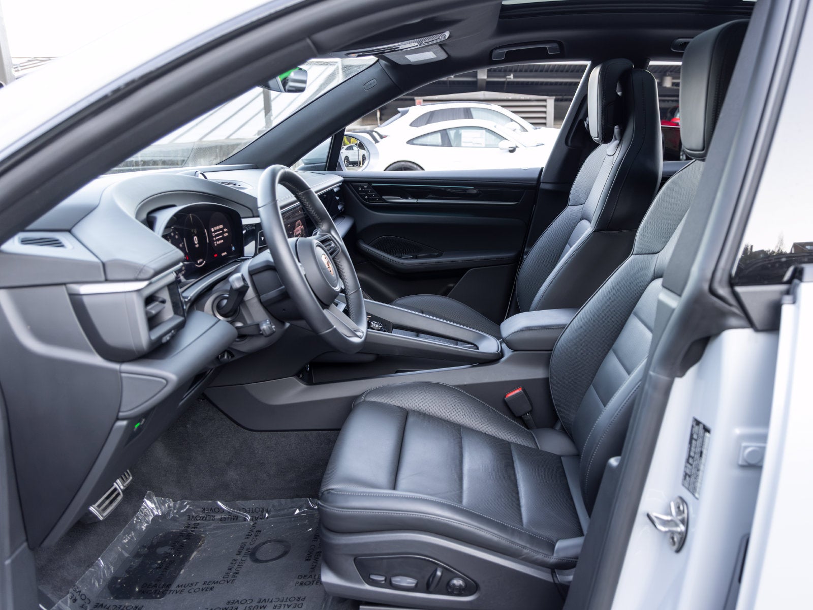 2025 Porsche Macan Macan 4S Electric