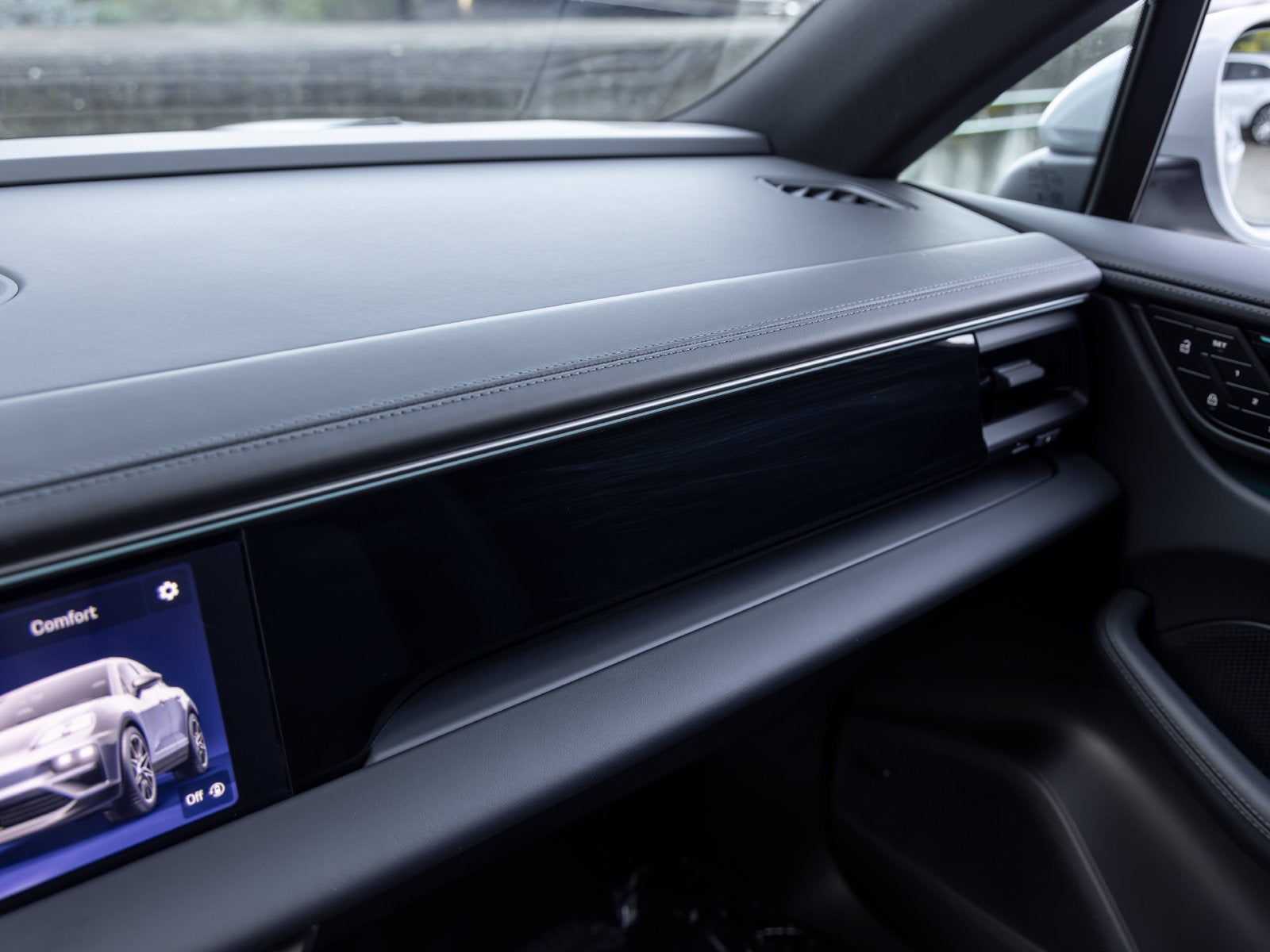 2025 Porsche Macan Macan 4S Electric