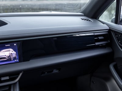 2025 Porsche Macan Macan 4S Electric