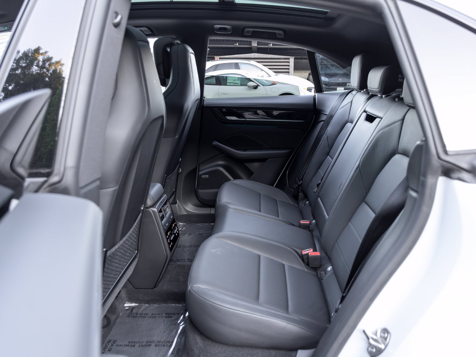 2025 Porsche Macan Macan 4S Electric