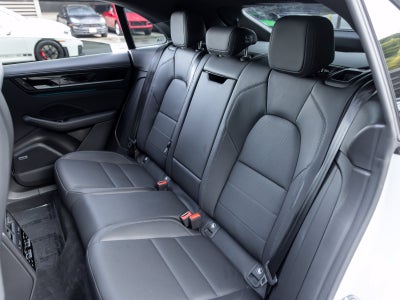 2025 Porsche Macan Macan 4S Electric