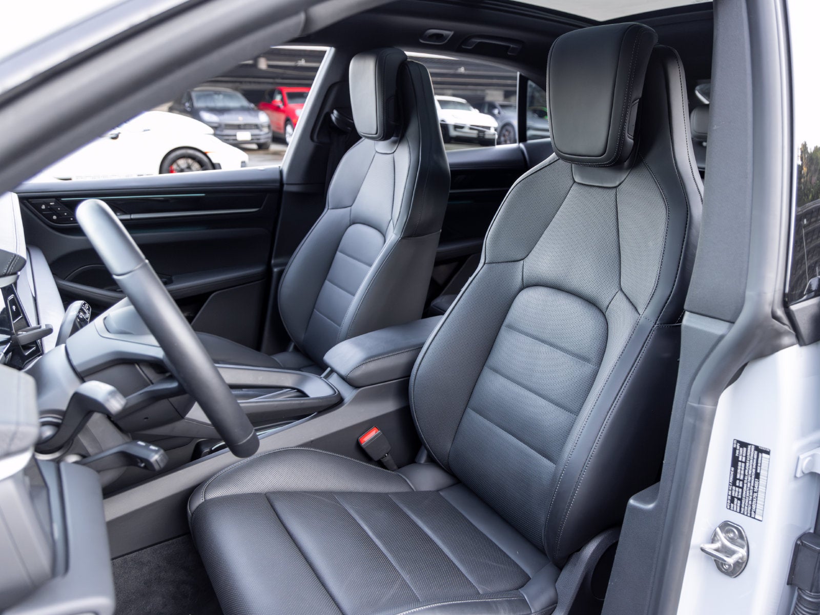 2025 Porsche Macan Macan 4S Electric