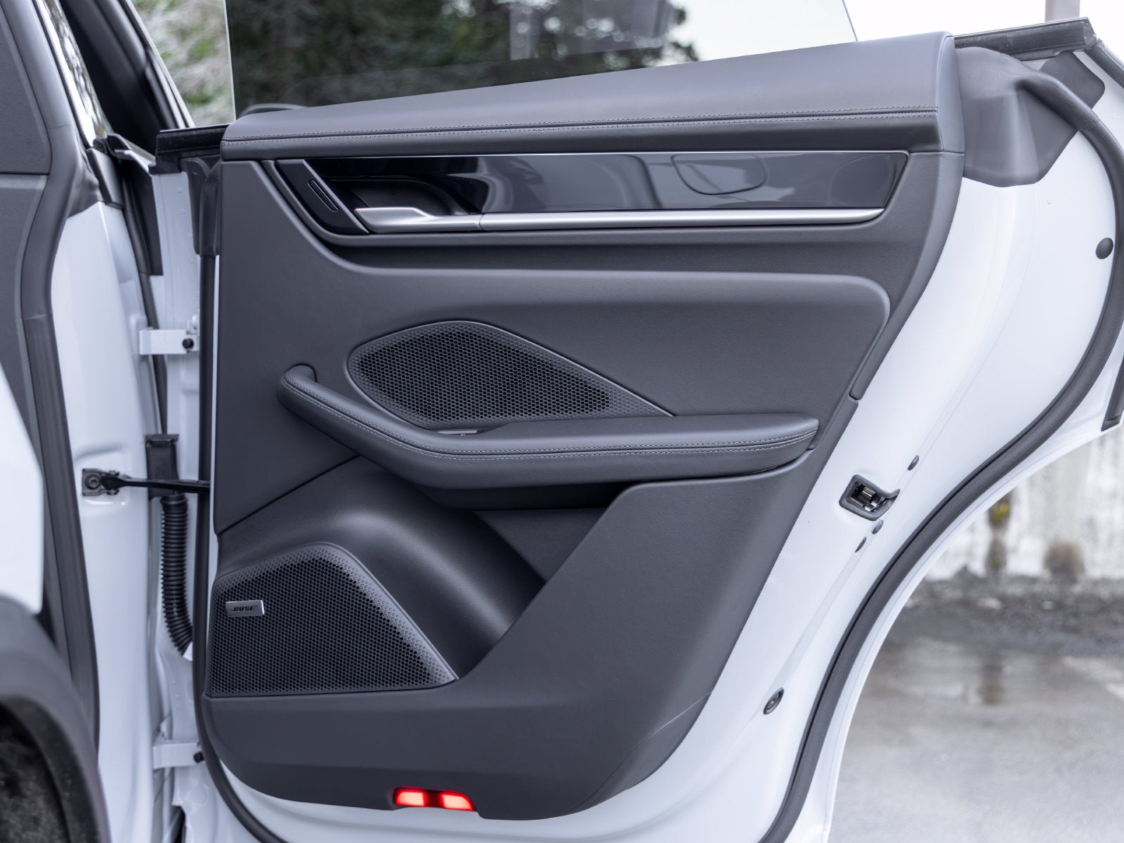 2025 Porsche Macan Macan 4S Electric