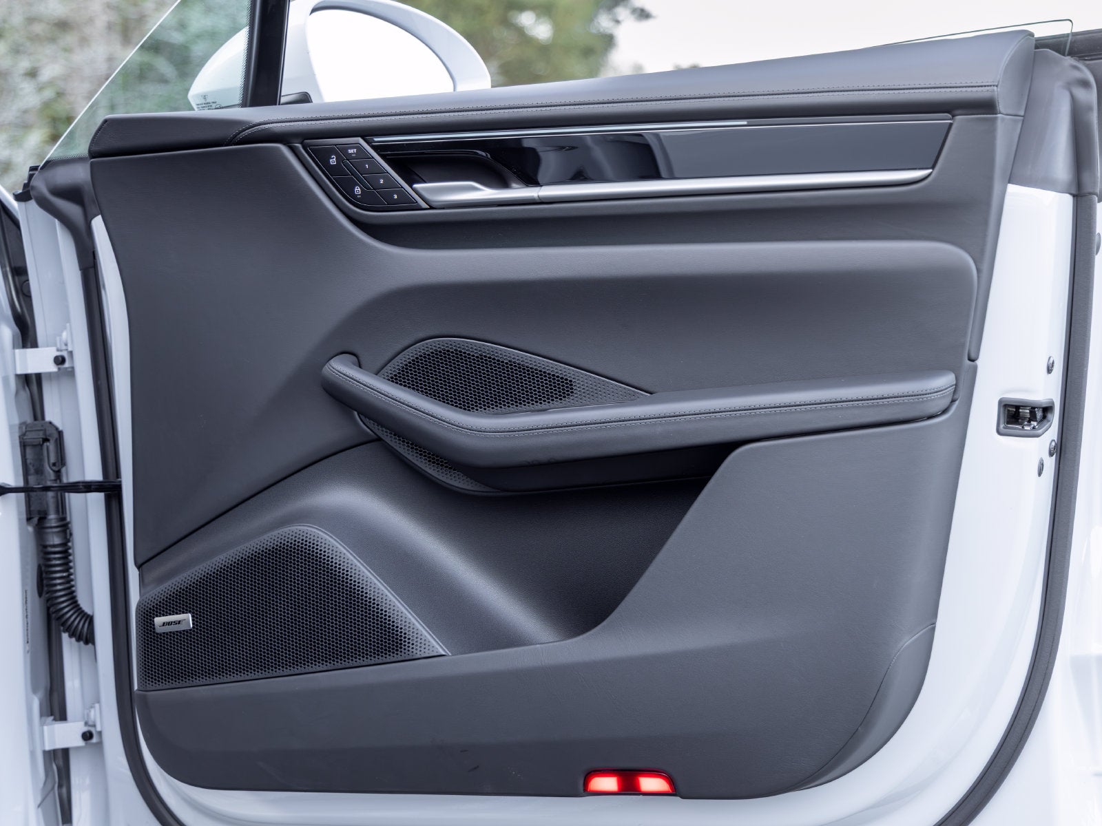 2025 Porsche Macan Macan 4S Electric
