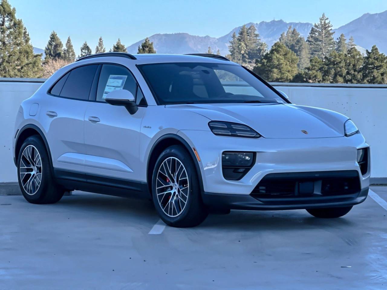 2025 Porsche Macan Macan 4S Electric