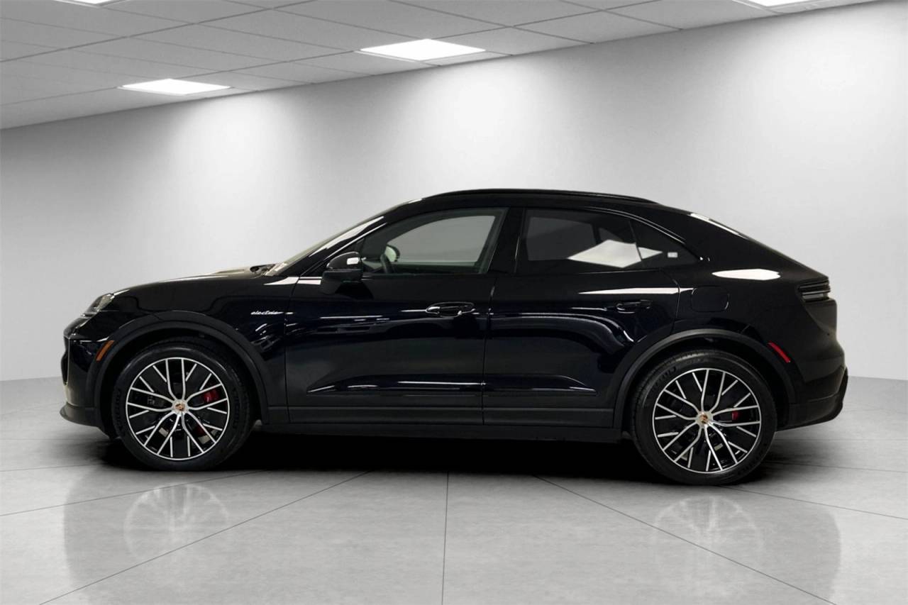 2025 Porsche Macan Macan 4S Electric