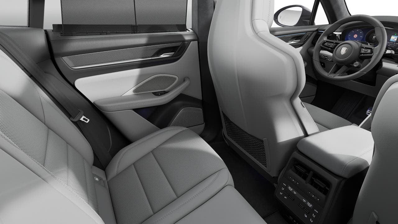 2026 Porsche Macan Macan Turbo Electric