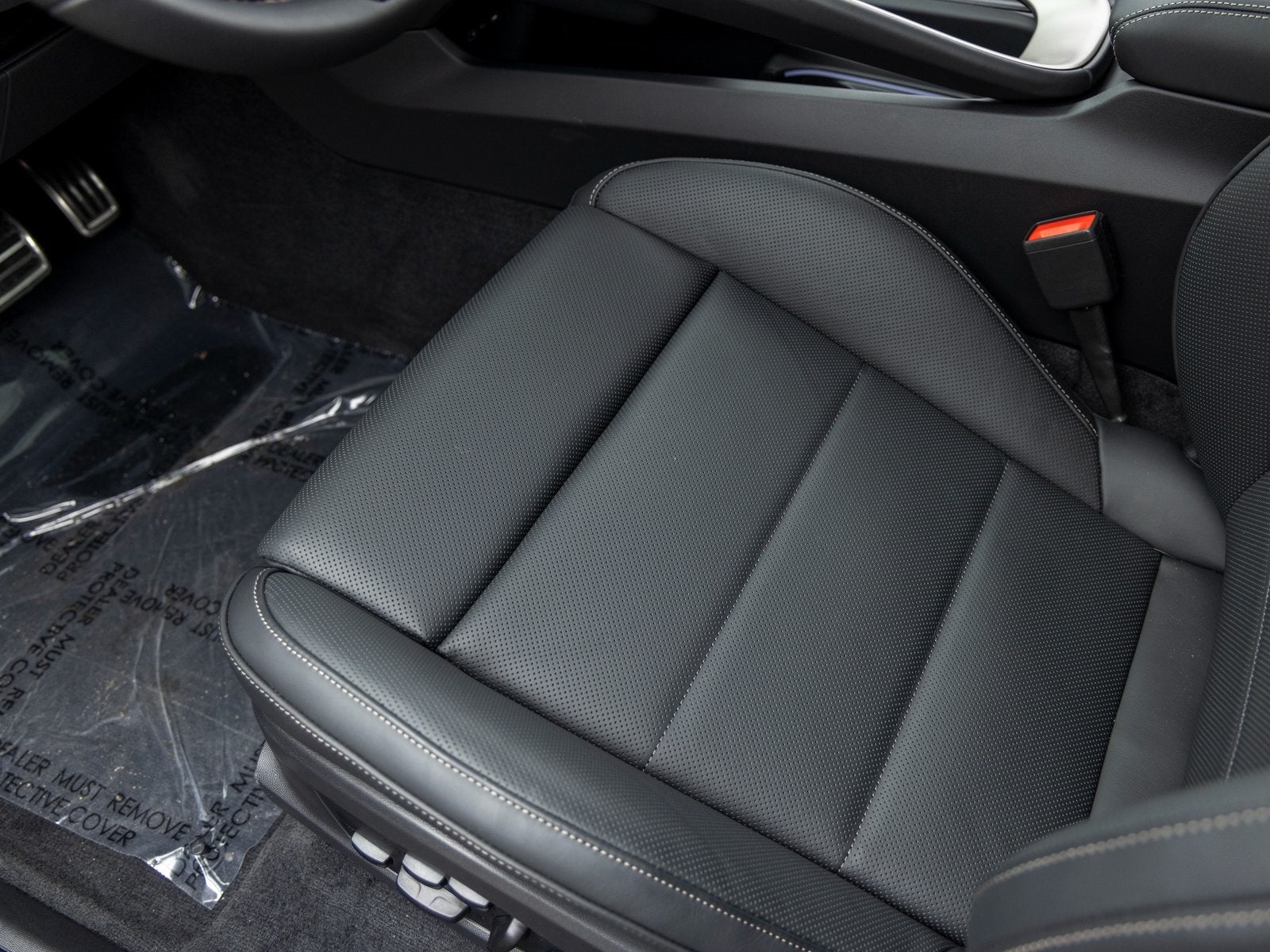 2025 Porsche Macan Macan Turbo Electric