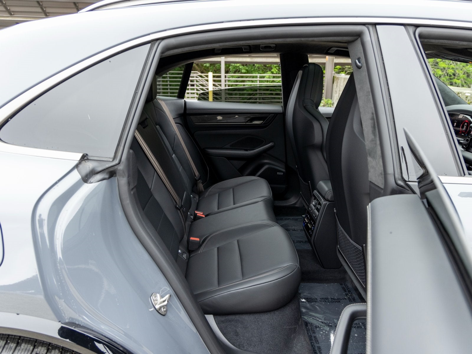 2025 Porsche Macan Macan Turbo Electric