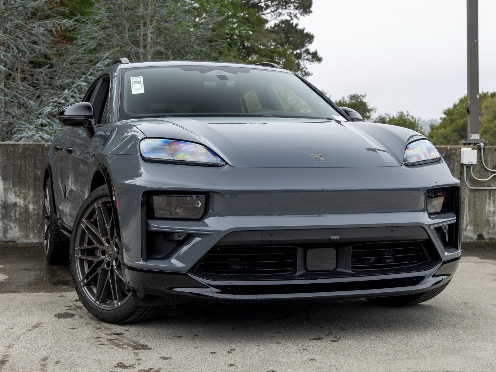 2025 Porsche Macan Macan Turbo Electric