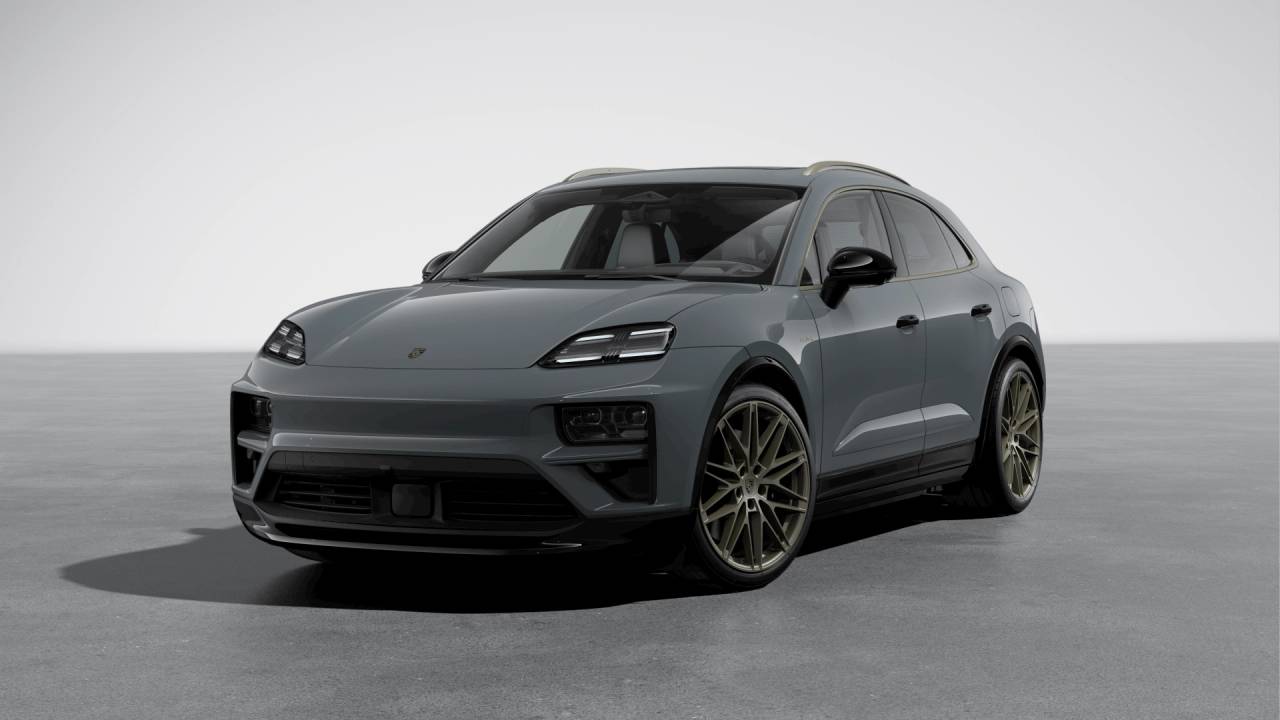 2025 Porsche Macan Macan Turbo Electric