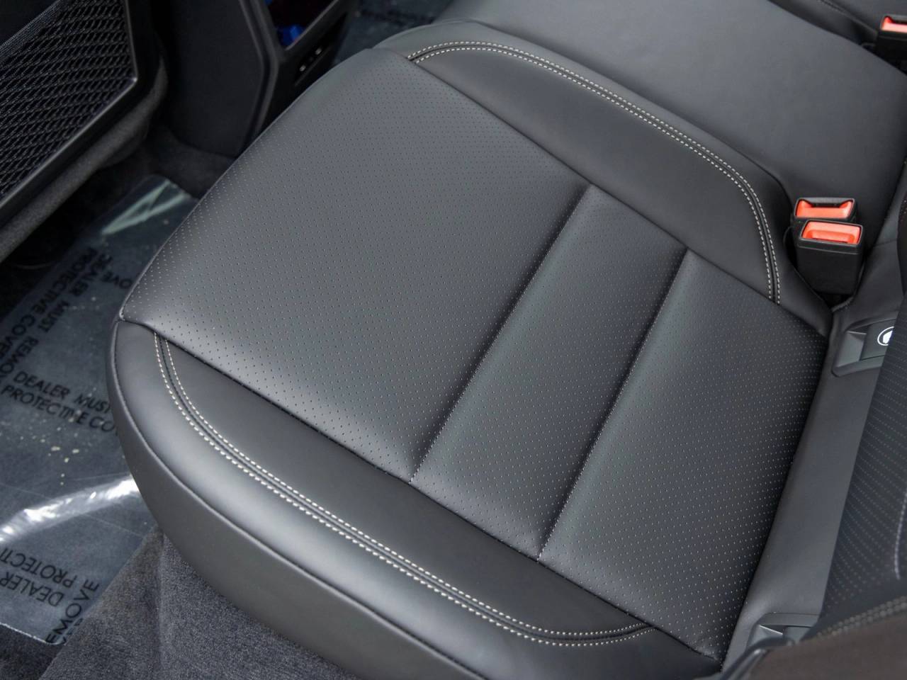 2025 Porsche Macan Macan Turbo Electric