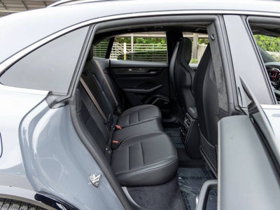 2025 Porsche Macan Macan Turbo Electric