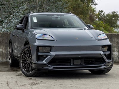 2025 Porsche Macan Macan Turbo Electric