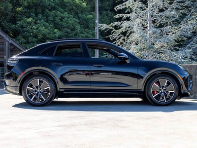 2026 Porsche Macan Turbo Electric