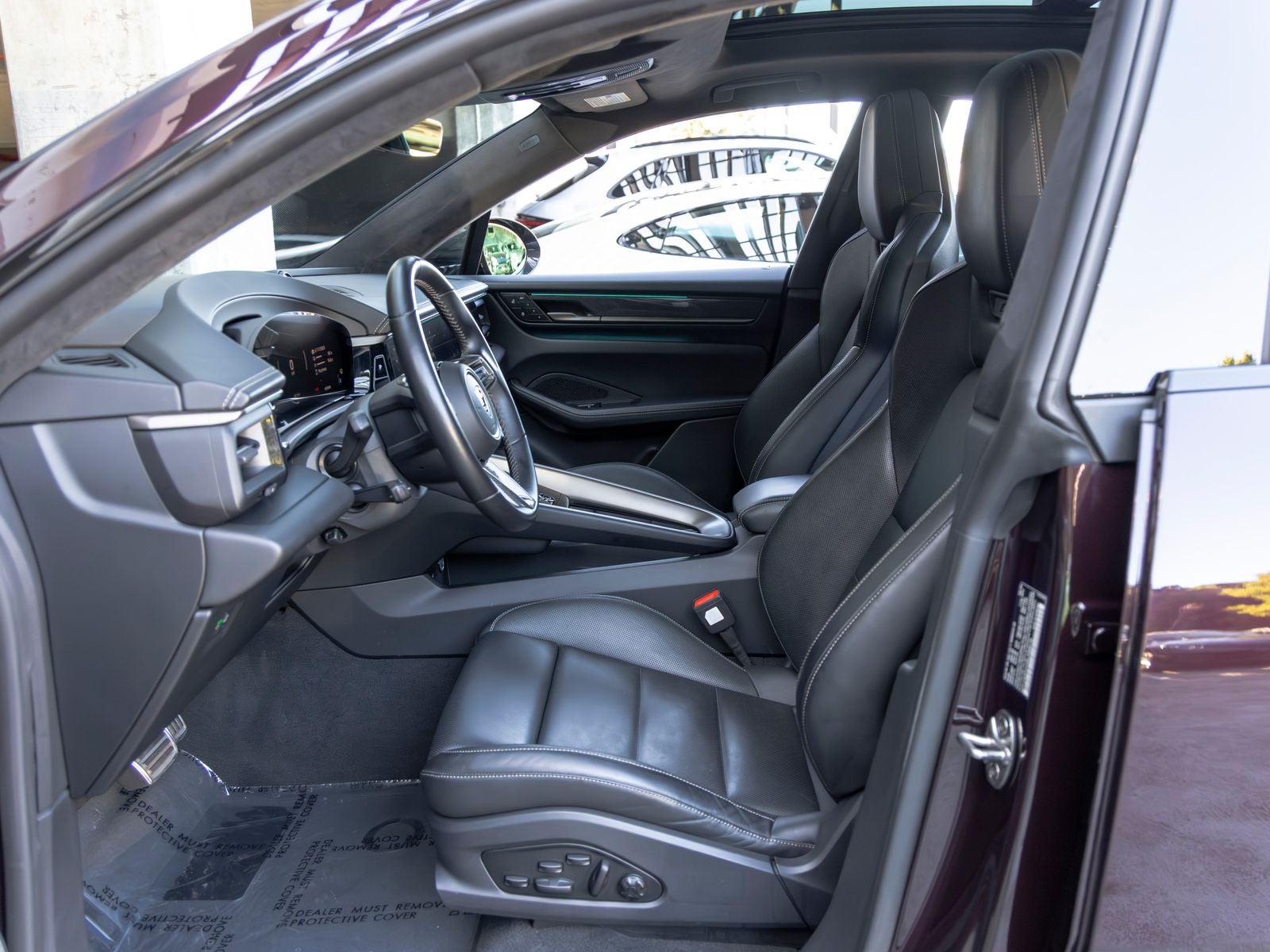 2024 Porsche Macan Turbo Electric