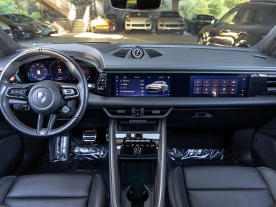 2024 Porsche Macan Turbo Electric