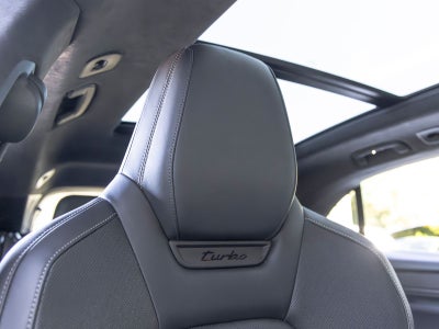 2024 Porsche Macan Turbo Electric