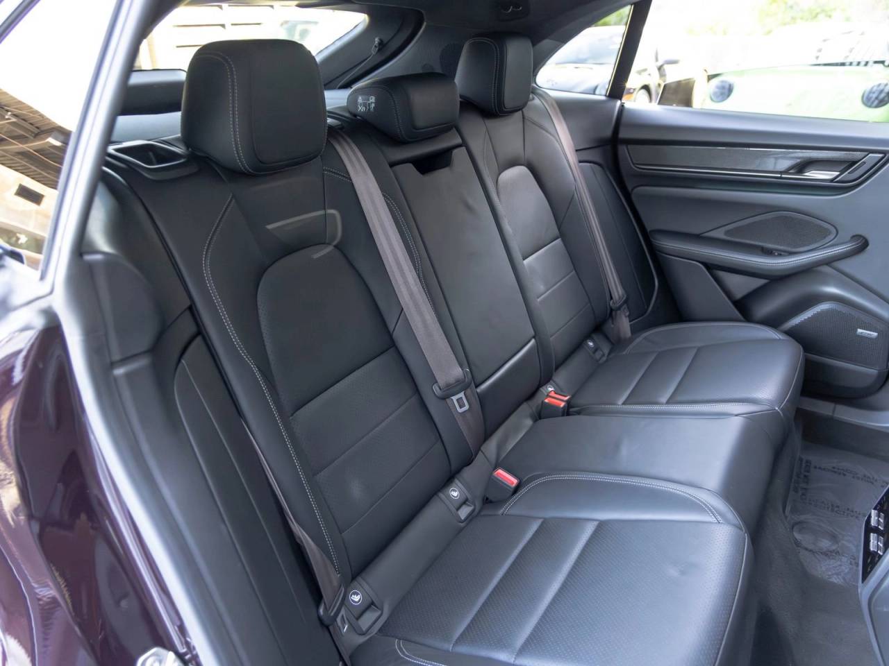 2024 Porsche Macan Turbo Electric