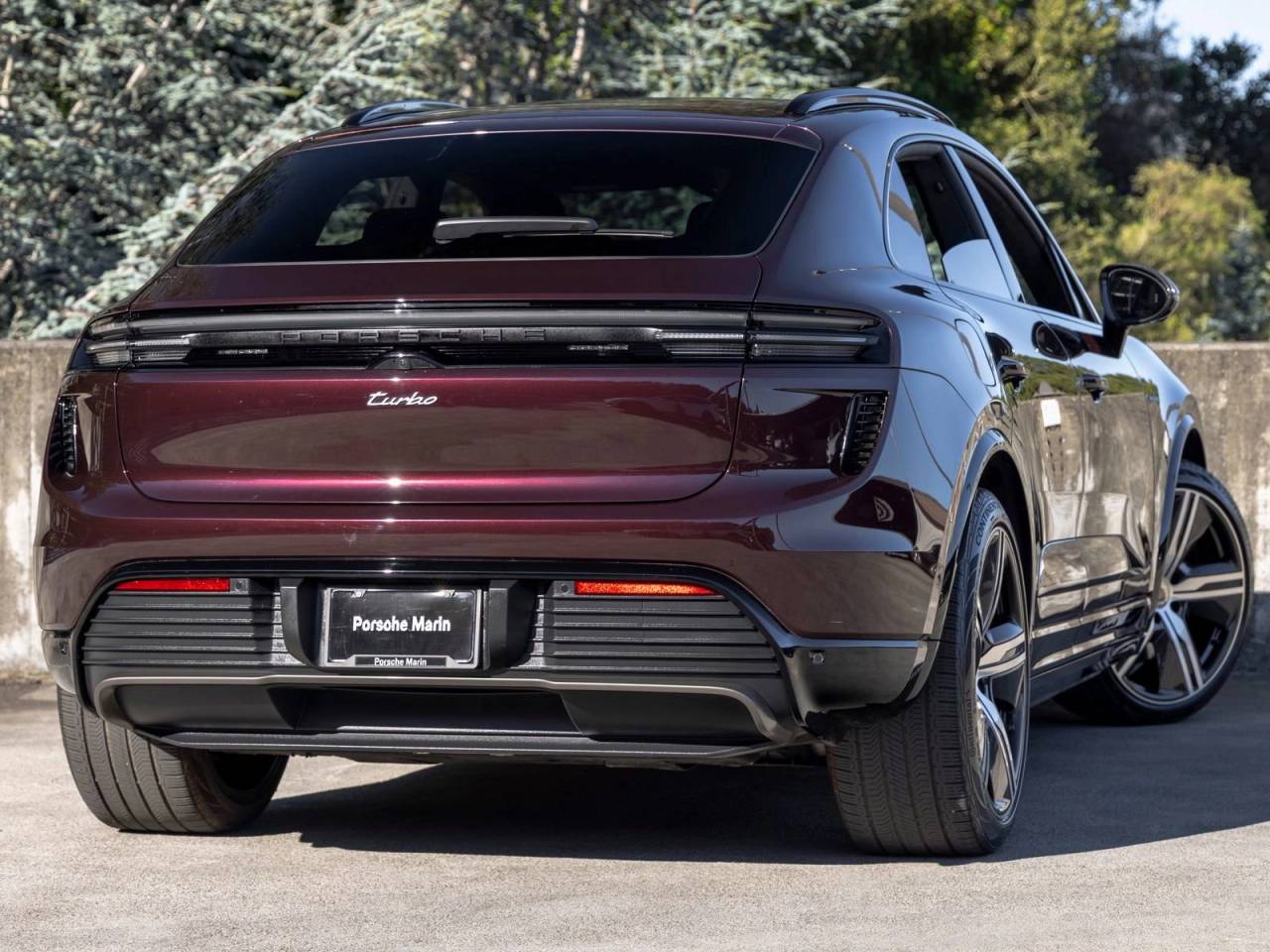 2024 Porsche Macan Turbo Electric