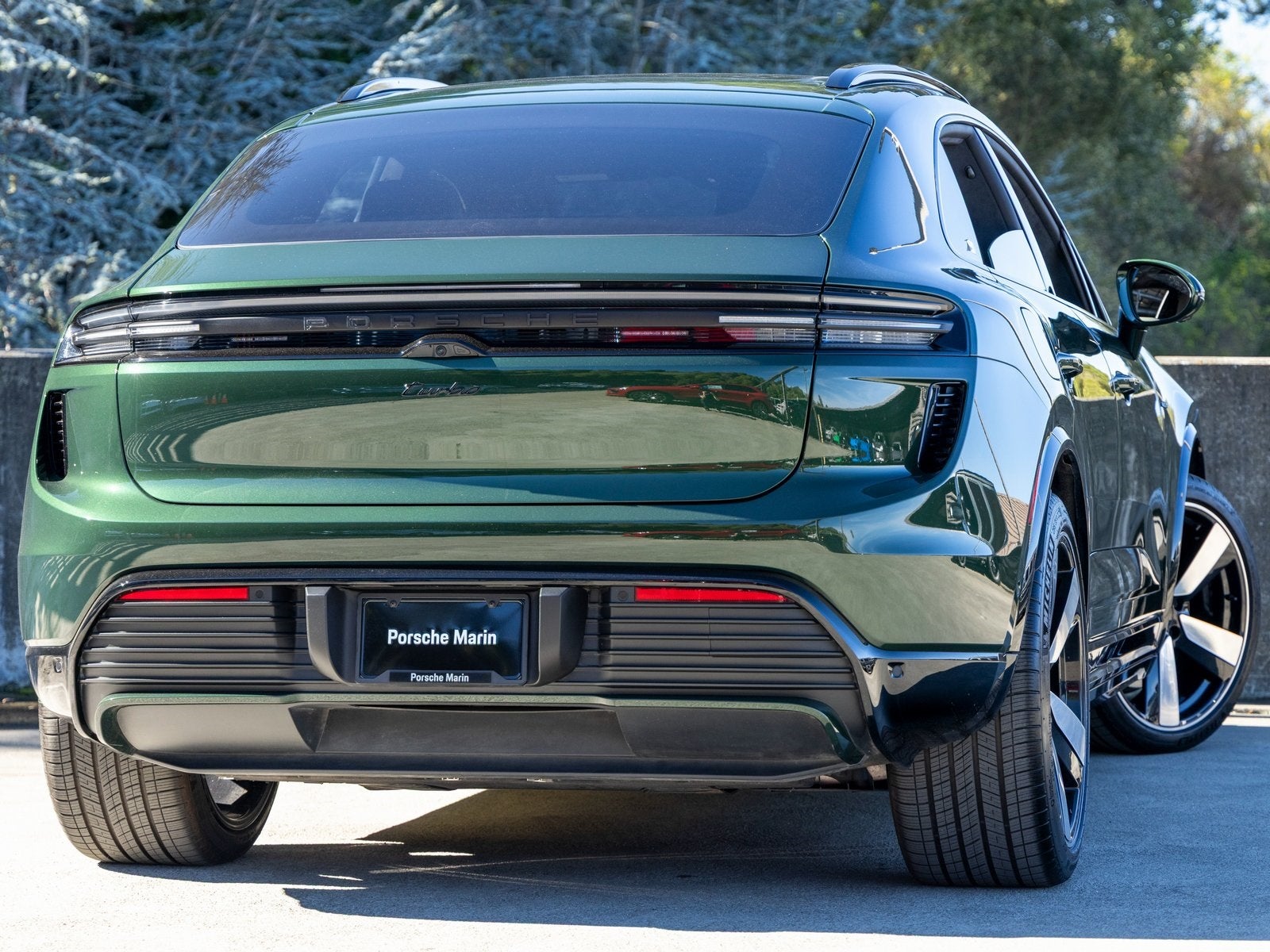 2024 Porsche Macan Macan Turbo Electric
