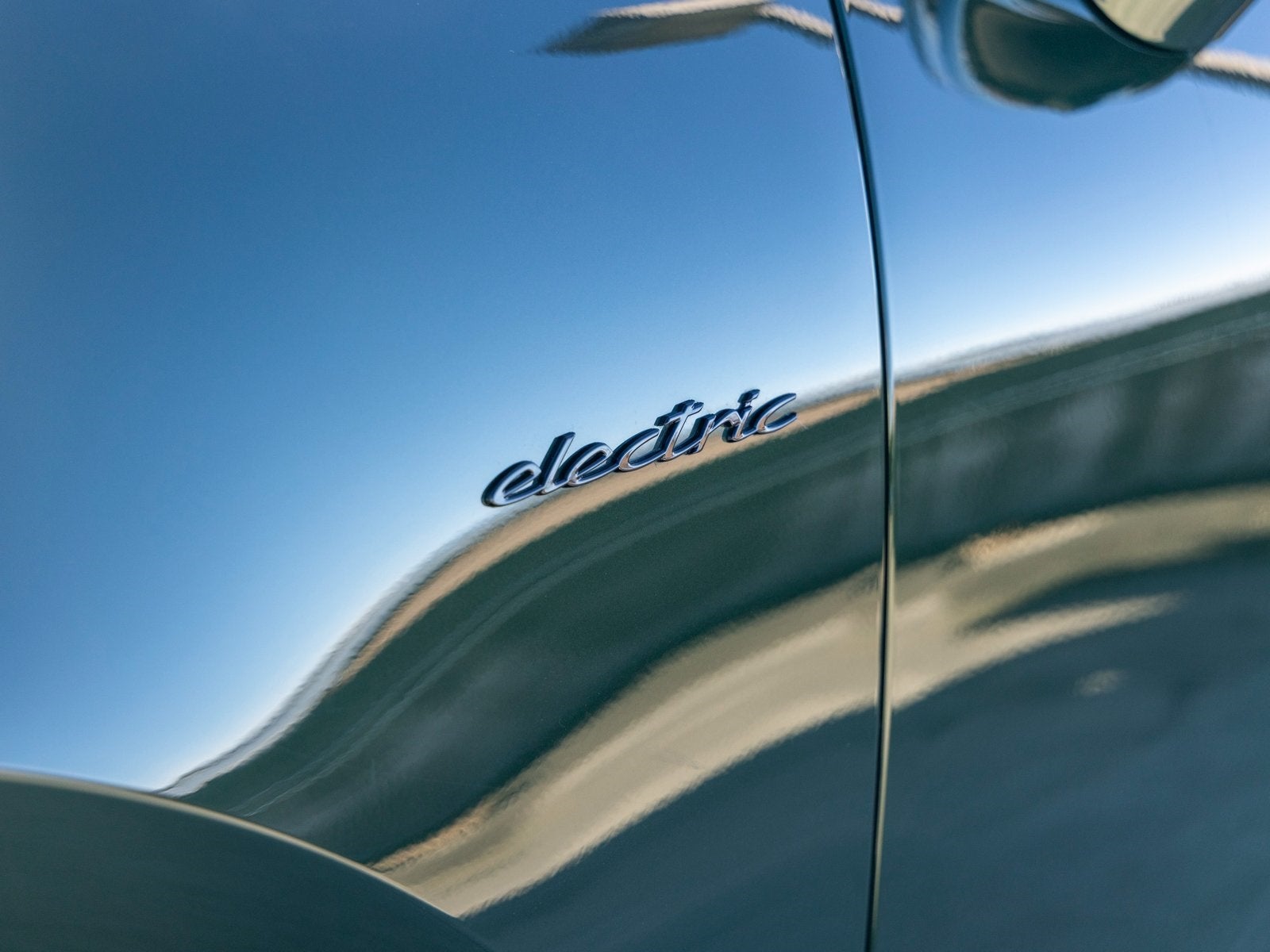 2024 Porsche Macan Macan Turbo Electric