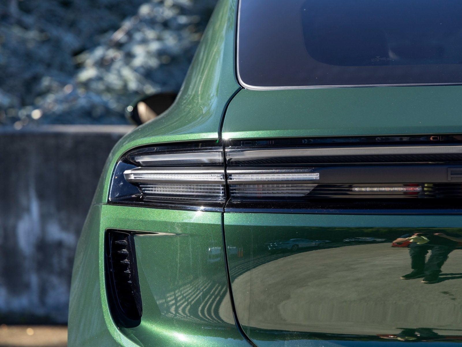 2024 Porsche Macan Macan Turbo Electric