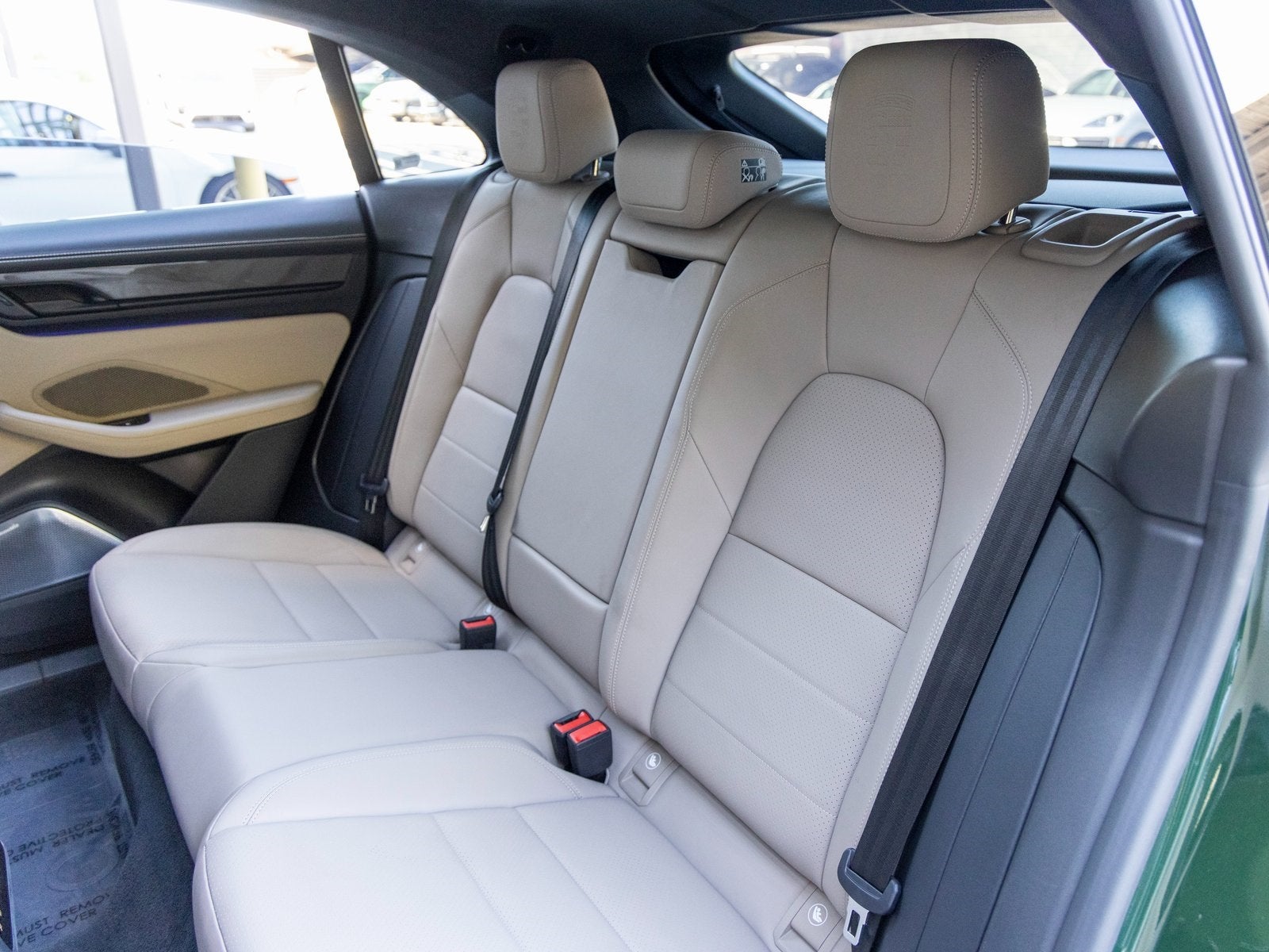 2024 Porsche Macan Macan Turbo Electric