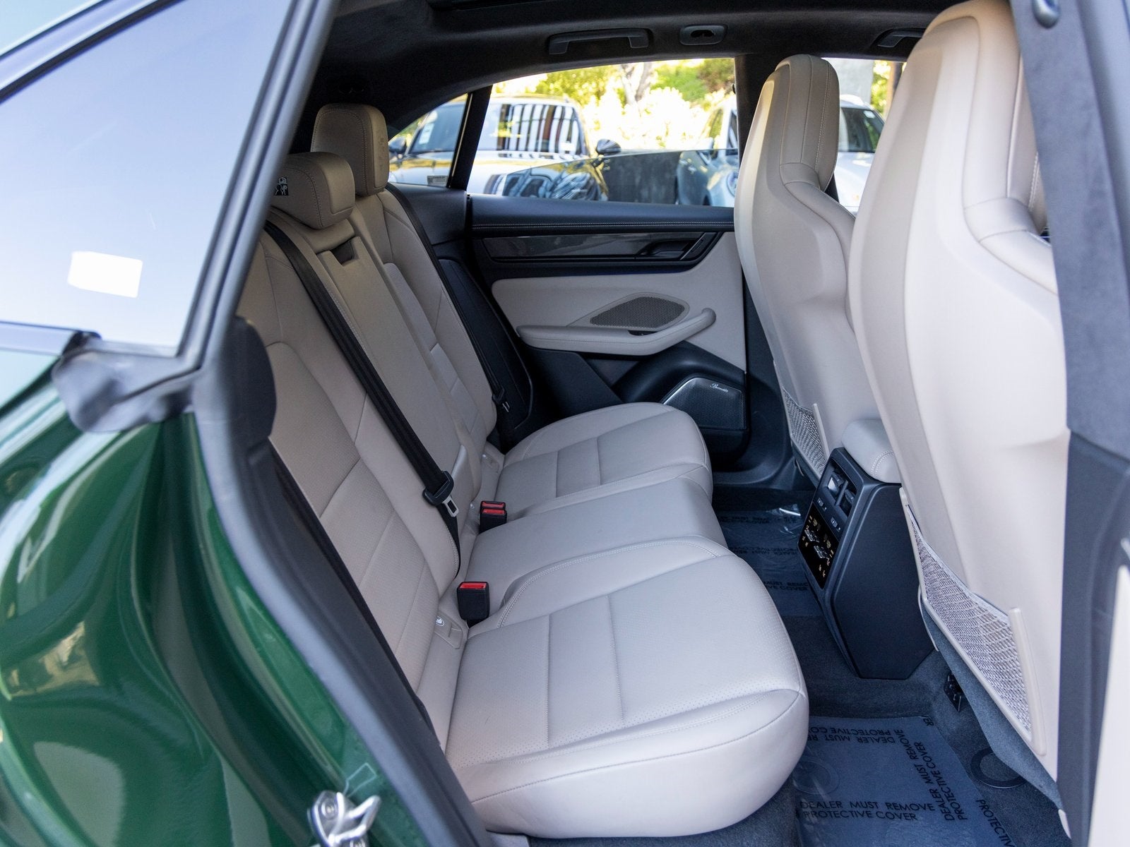 2024 Porsche Macan Macan Turbo Electric