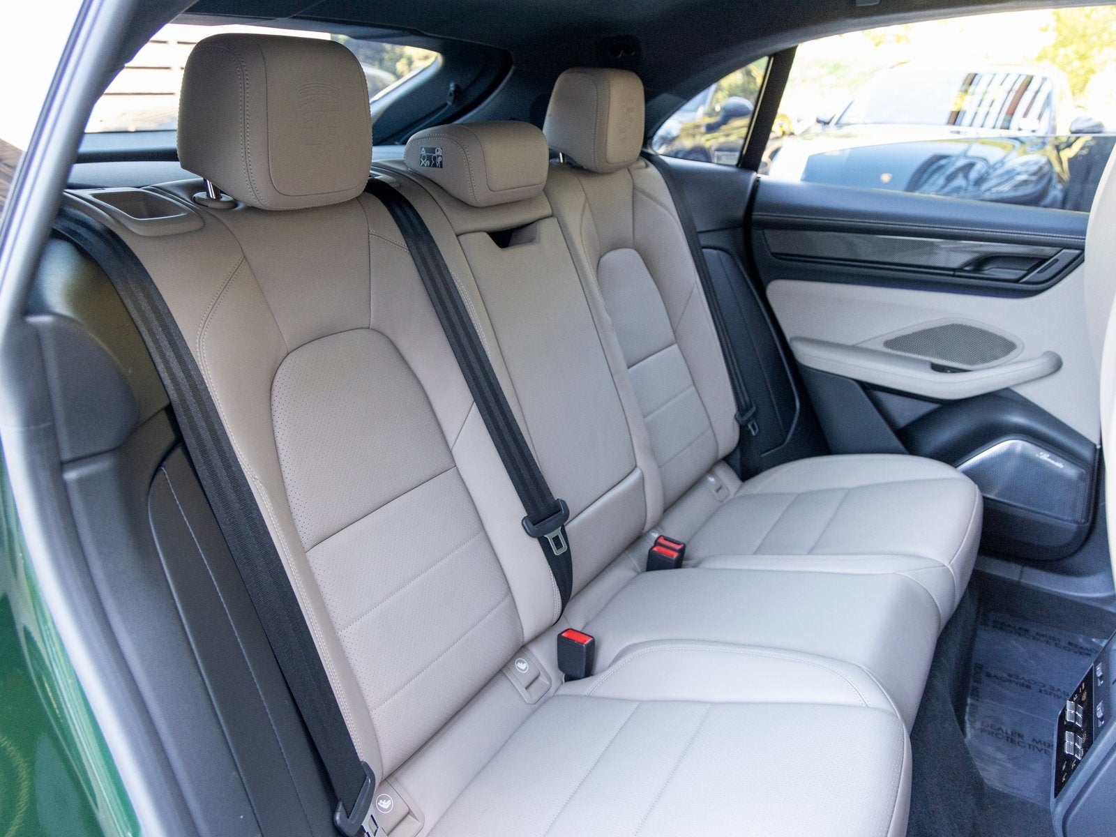 2024 Porsche Macan Macan Turbo Electric